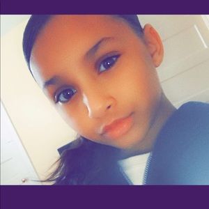 Meet your Posher, Jaylah